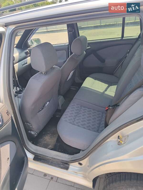 Универсал Skoda Octavia 1999 в Ужгороде
