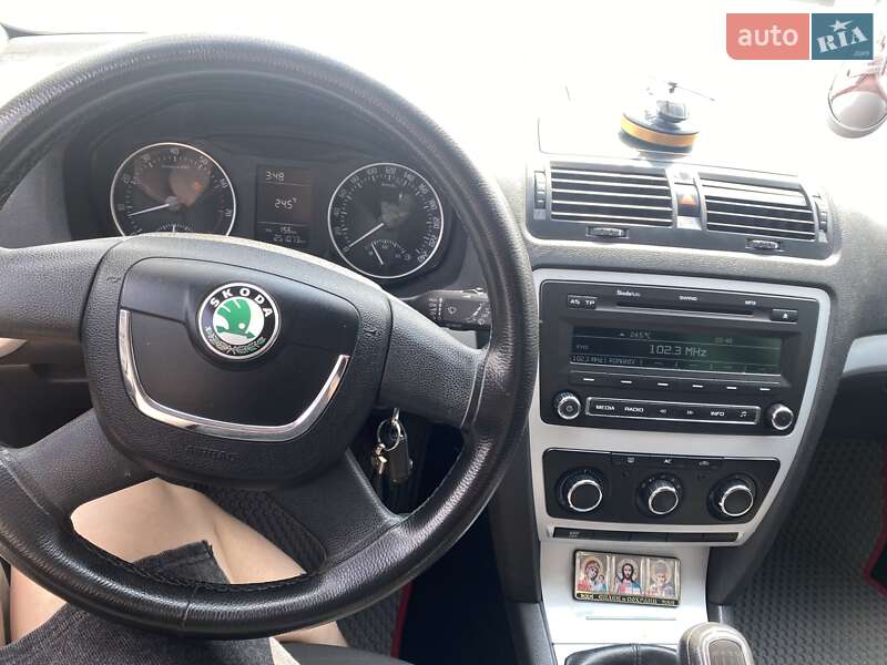 Лифтбек Skoda Octavia 2011 в Мирополе