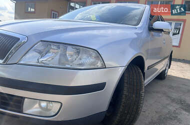 Лифтбек Skoda Octavia 2008 в 