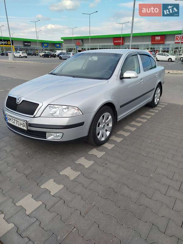 Ліфтбек Skoda Octavia 2008 в 