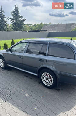 Универсал Skoda Octavia 2000 в Черновцах