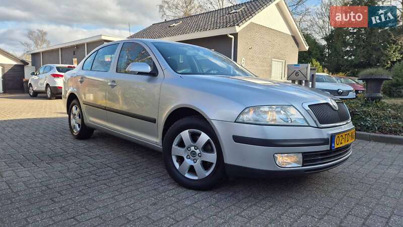 Лифтбек Skoda Octavia 2006 в Гадяче