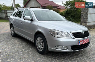 Универсал Skoda Octavia 2012 в Дубно
