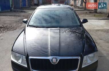 Лифтбек Skoda Octavia 2008 в 
