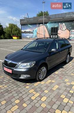 Универсал Skoda Octavia 2010 в Луцке