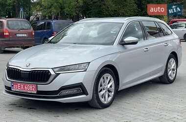 Универсал Skoda Octavia 2021 в Бережанах