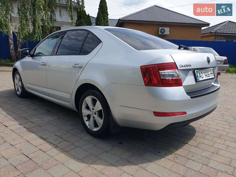 Лифтбек Skoda Octavia 2015 в Мукачево