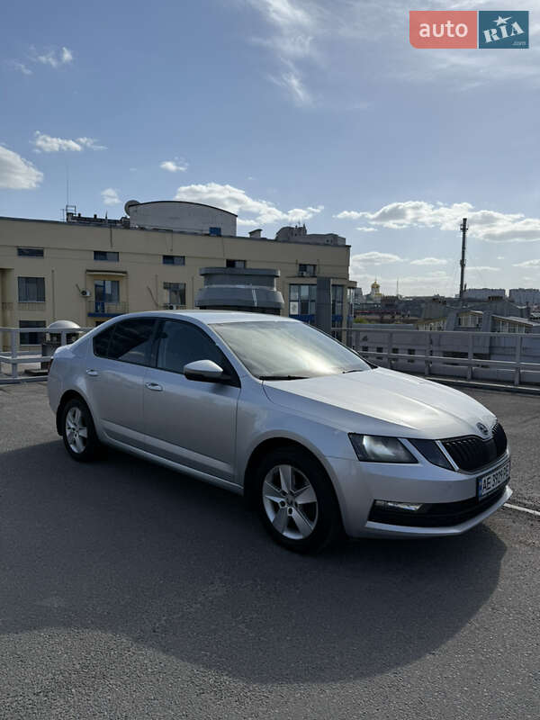 Ліфтбек Skoda Octavia 2017 в Дніпрі