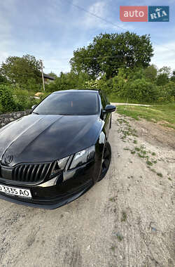 Лифтбек Skoda Octavia 2017 в 