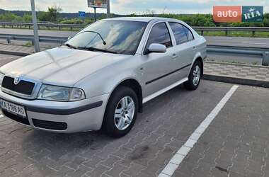 Лифтбек Skoda Octavia 2002 в Киеве