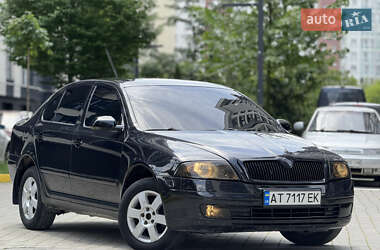 Лифтбек Skoda Octavia 2005 в 