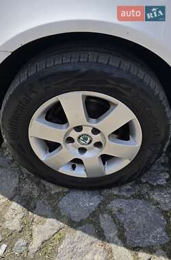 Универсал Skoda Octavia 2011 в 