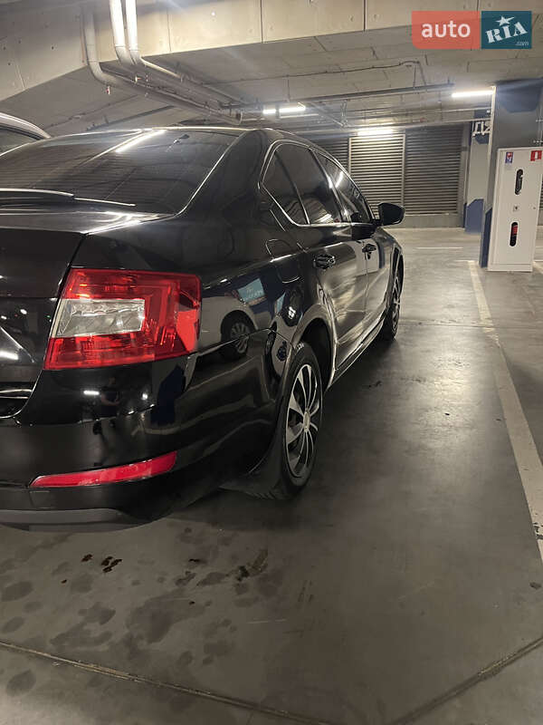 Ліфтбек Skoda Octavia 2016 в Харкові