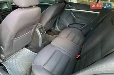 Лифтбек Skoda Octavia 2004 в 