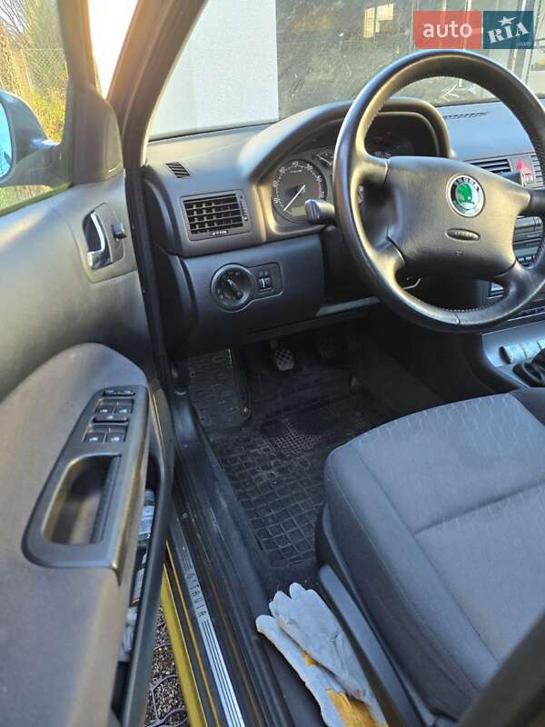 Універсал Skoda Octavia 2004 в Черкасах