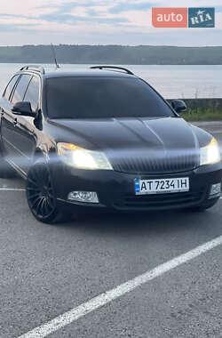 Универсал Skoda Octavia 2010 в 