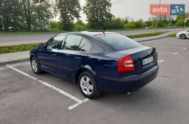 Лифтбек Skoda Octavia 2011 в 