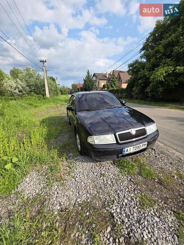 Лифтбек Skoda Octavia 2004 в 