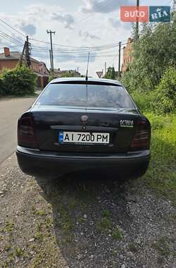 Лифтбек Skoda Octavia 2004 в 