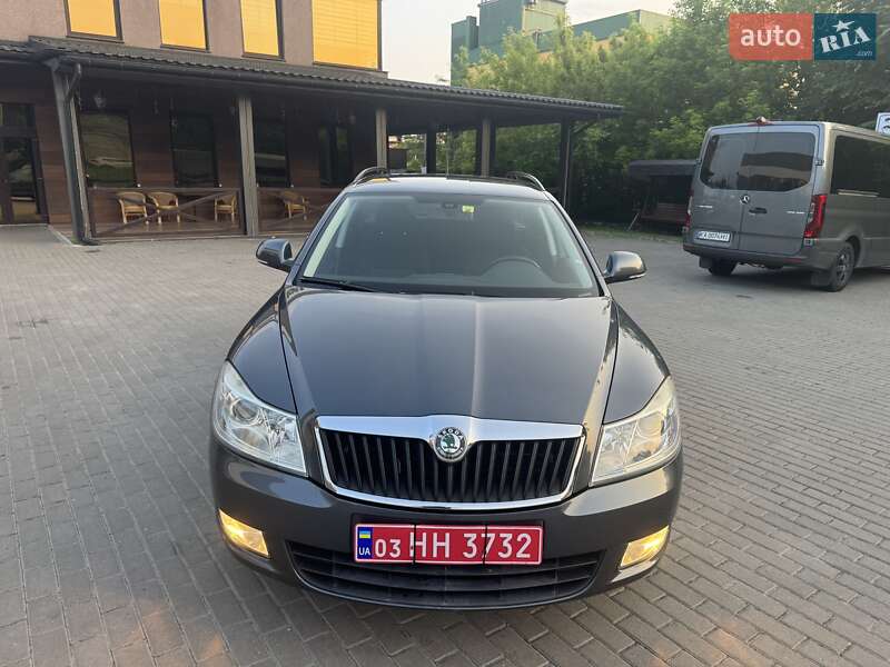 Универсал Skoda Octavia 2010 в Ровно
