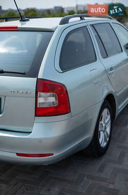Универсал Skoda Octavia 2012 в 