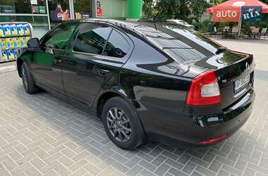 Лифтбек Skoda Octavia 2012 в 