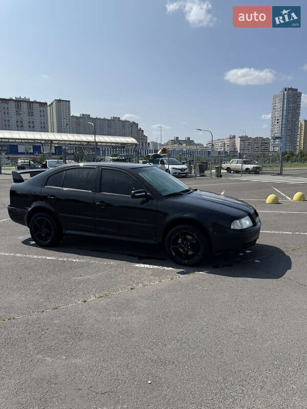 Лифтбек Skoda Octavia 2006 в Киеве