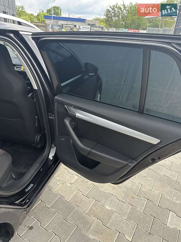 Универсал Skoda Octavia 2015 в Звягеле