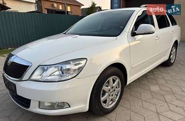 Универсал Skoda Octavia 2011 в 