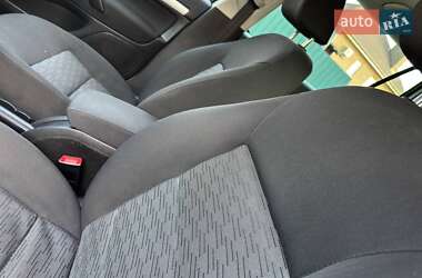 Универсал Skoda Octavia 2011 в 