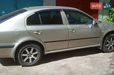 Лифтбек Skoda Octavia 2005 в 