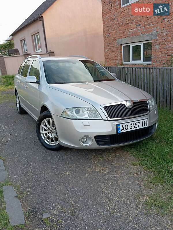 Универсал Skoda Octavia 2007 в Хусте
