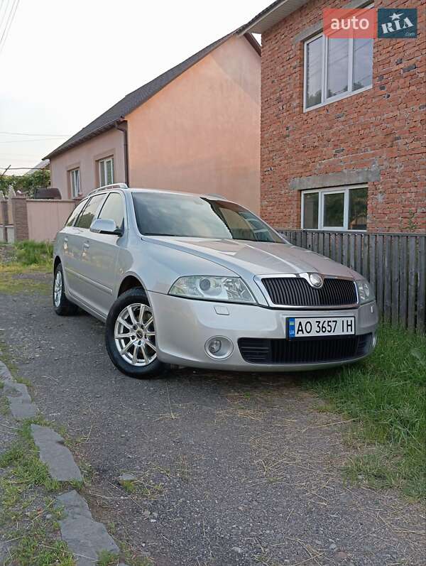 Универсал Skoda Octavia 2007 в Хусте