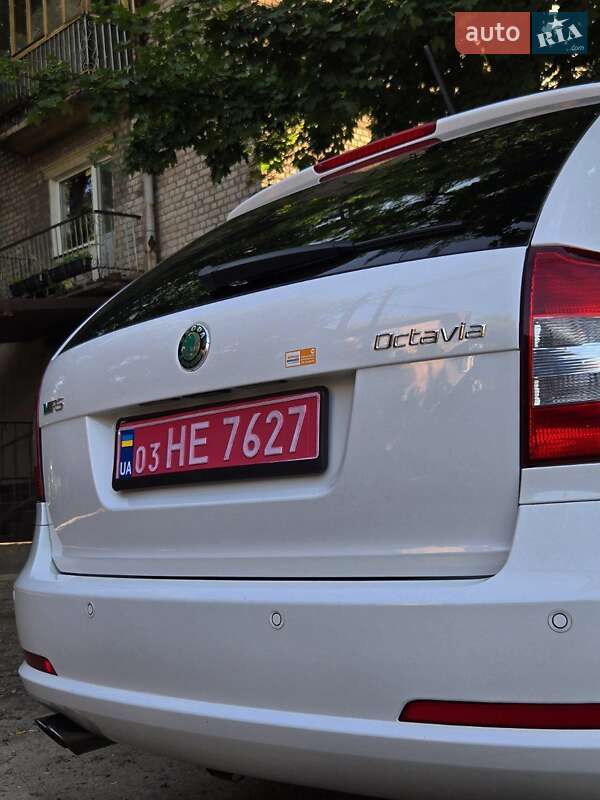 Універсал Skoda Octavia 2012 в Кам'янському