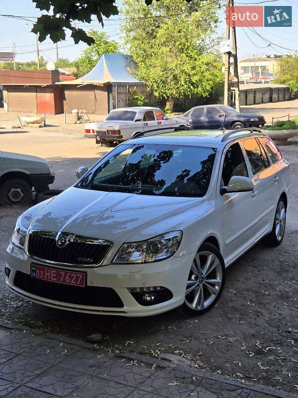Універсал Skoda Octavia 2012 в Кам'янському
