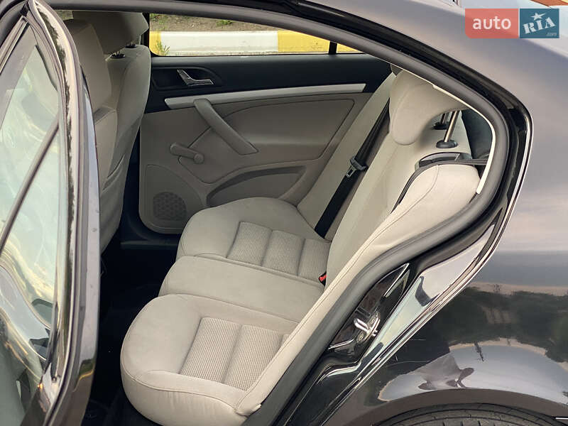 Ліфтбек Skoda Octavia 2007 в Ірпені