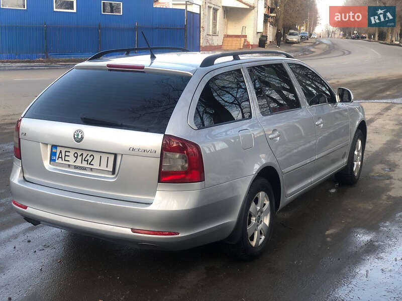 Універсал Skoda Octavia 2012 в Дніпрі
