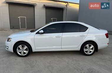 Лифтбек Skoda Octavia 2014 в 