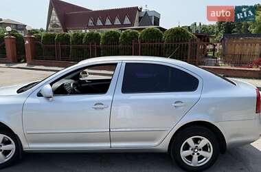 Лифтбек Skoda Octavia 2012 в 