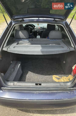 Ліфтбек Skoda Octavia 2002 в 