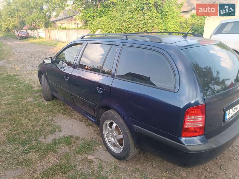 Универсал Skoda Octavia 2005 в Барышевке