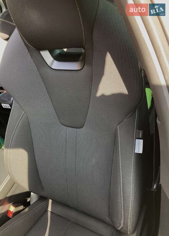 Универсал Skoda Octavia 2021 в Львове