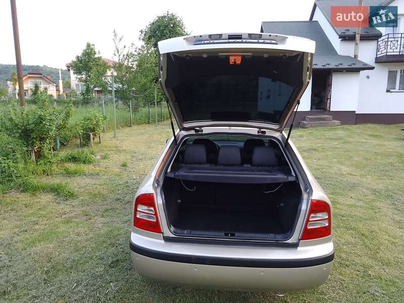 Лифтбек Skoda Octavia 2006 в Дрогобыче