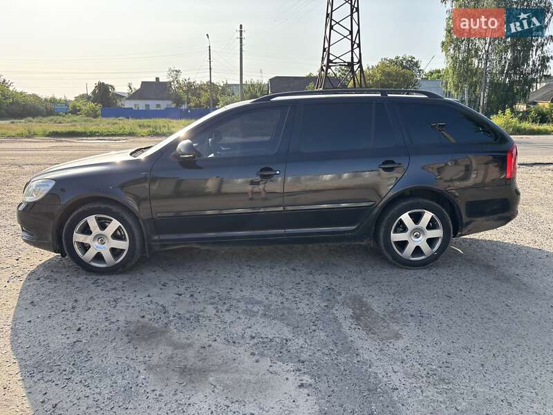 Универсал Skoda Octavia 2010 в Ахтырке