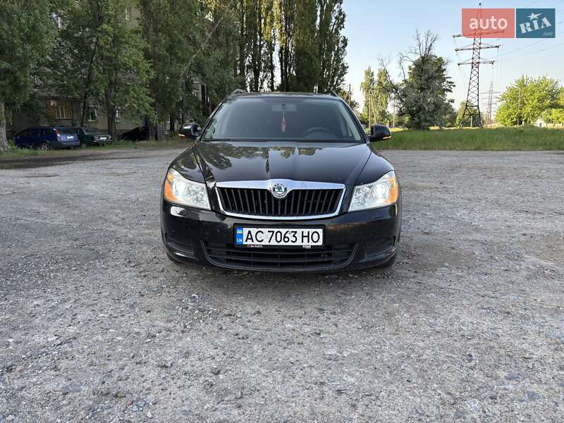 Универсал Skoda Octavia 2010 в Ахтырке