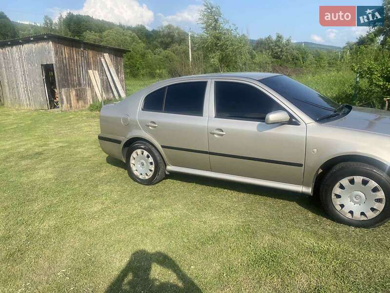 Лифтбек Skoda Octavia 2006 в Дрогобыче