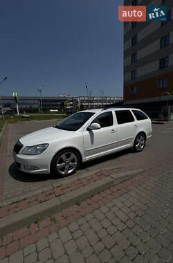 Универсал Skoda Octavia 2011 в Ивано-Франковске