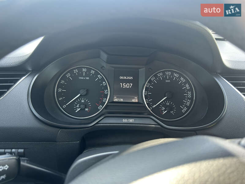 Универсал Skoda Octavia 2016 в Золочеве