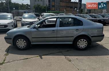 Лифтбек Skoda Octavia 2001 в 