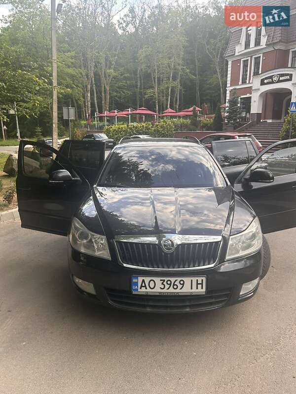 Универсал Skoda Octavia 2009 в Ужгороде